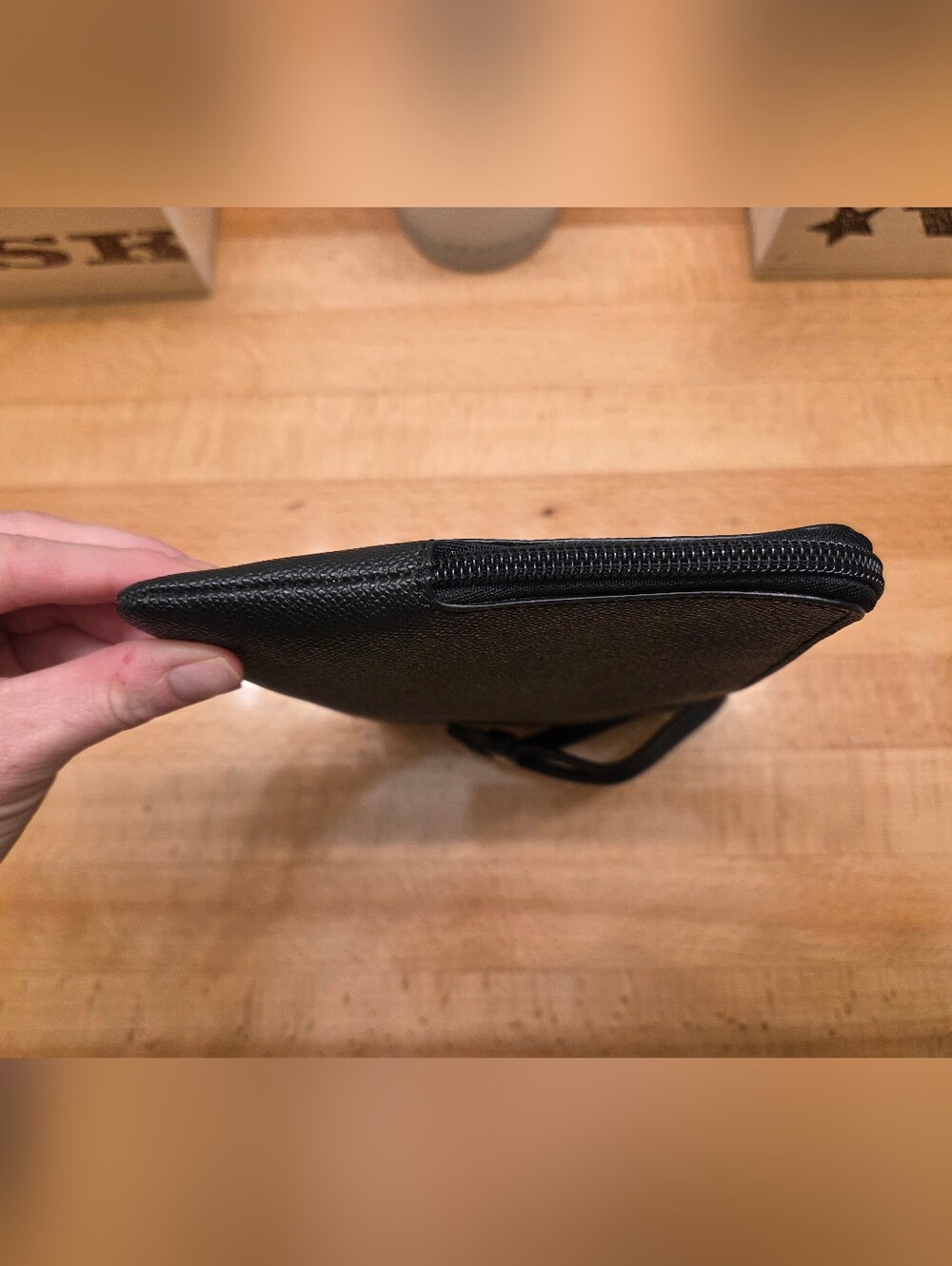 Coach Storypatch Pouch/Clutch Black Crossgrain Leather - Picture 4 of 12
